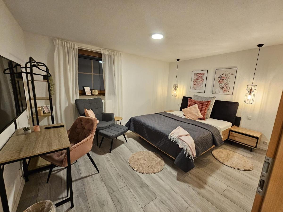 Fewo Am See, Ferienhaus, 7 Schlafzimmer, Waschmaschine, Businesswohnung Salzgitter Exterior foto