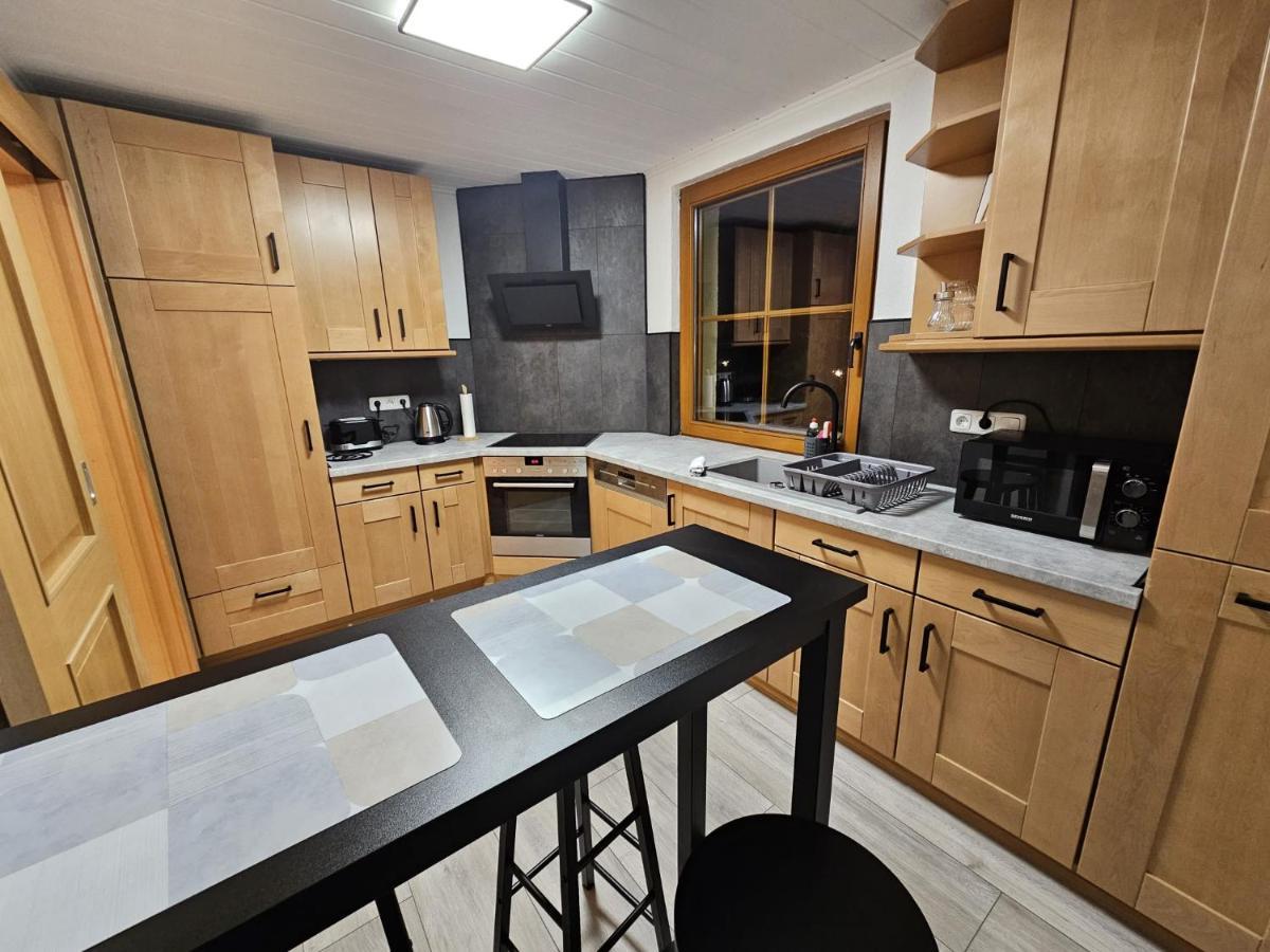 Fewo Am See, Ferienhaus, 7 Schlafzimmer, Waschmaschine, Businesswohnung Salzgitter Exterior foto
